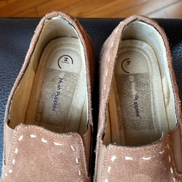 Hush Puppies Tan suede 7.5 flat casual loafer - Picture 5 of 6